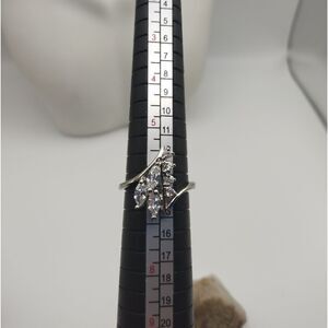 Brilliant cut sparkle crystal ring‎ size 6